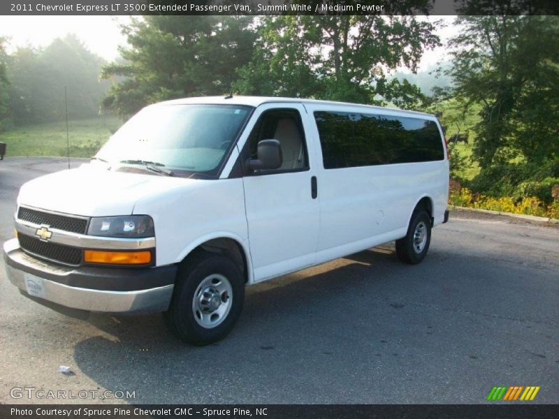 Summit White / Medium Pewter 2011 Chevrolet Express LT 3500 Extended Passenger Van