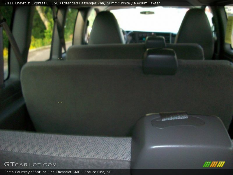 Summit White / Medium Pewter 2011 Chevrolet Express LT 3500 Extended Passenger Van