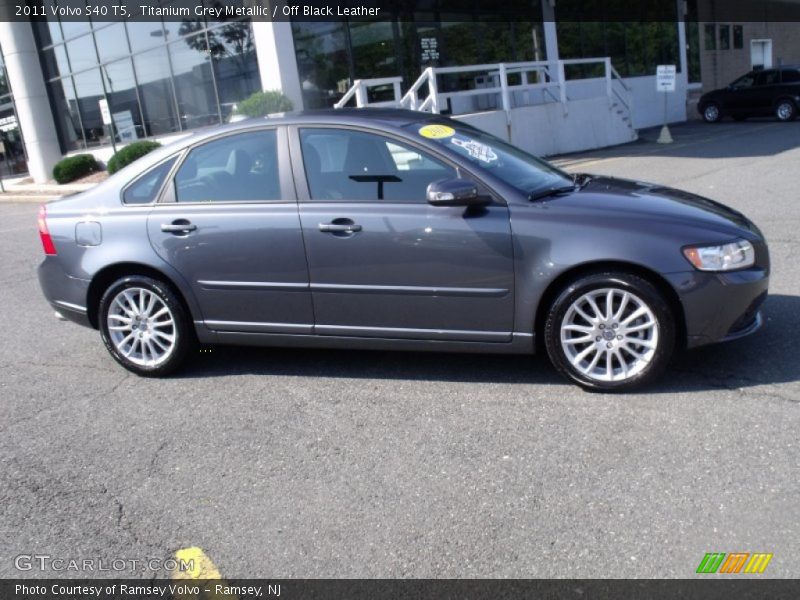 Titanium Grey Metallic / Off Black Leather 2011 Volvo S40 T5