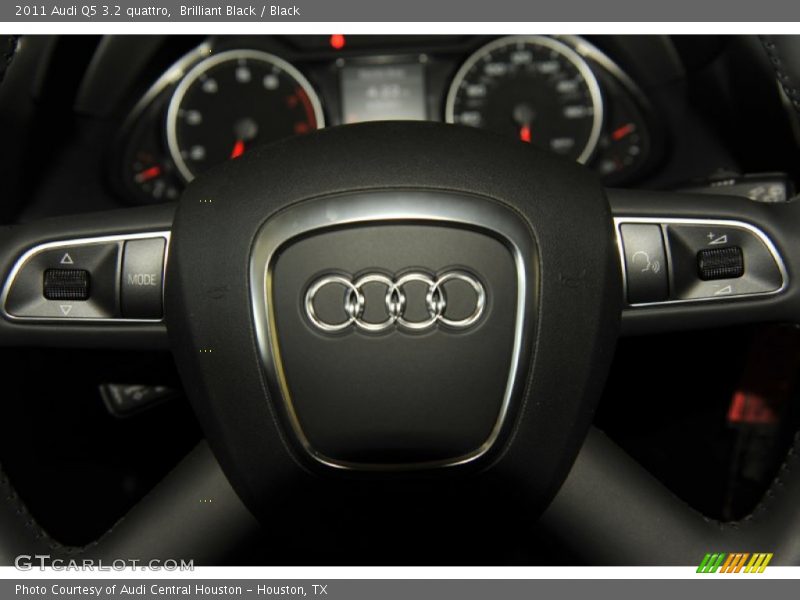 Brilliant Black / Black 2011 Audi Q5 3.2 quattro