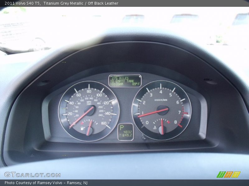 Titanium Grey Metallic / Off Black Leather 2011 Volvo S40 T5