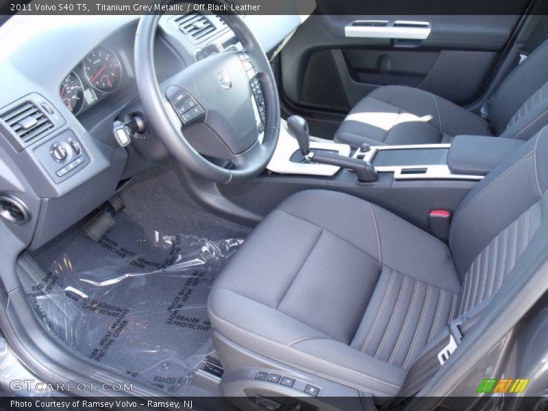 Titanium Grey Metallic / Off Black Leather 2011 Volvo S40 T5