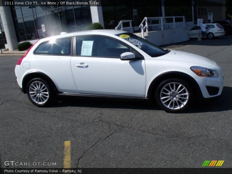 Ice White / Off Black/Blonde T-Tec 2011 Volvo C30 T5