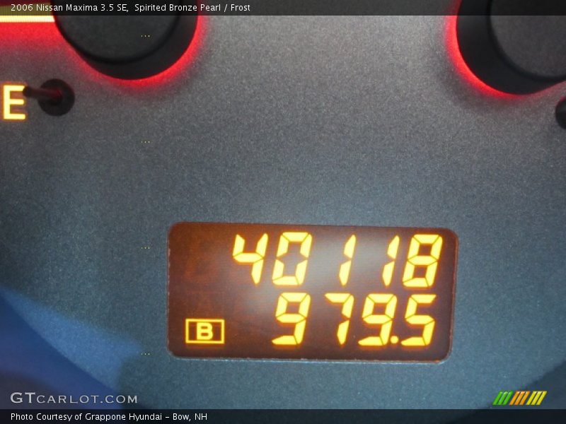 Spirited Bronze Pearl / Frost 2006 Nissan Maxima 3.5 SE