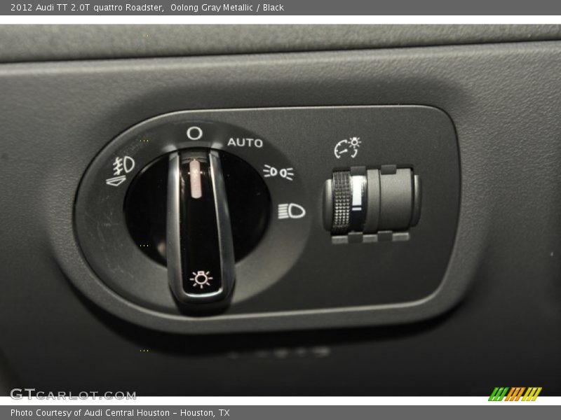 Controls of 2012 TT 2.0T quattro Roadster