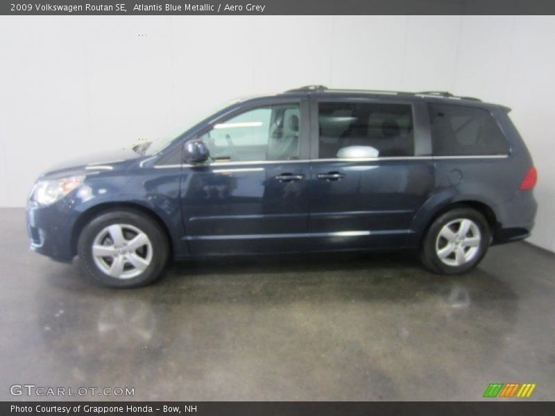 Atlantis Blue Metallic / Aero Grey 2009 Volkswagen Routan SE