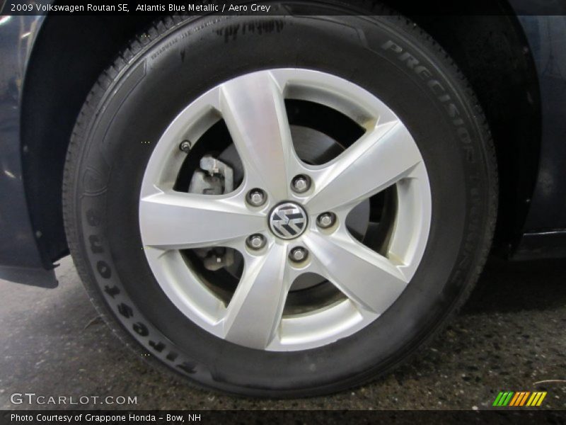 Atlantis Blue Metallic / Aero Grey 2009 Volkswagen Routan SE