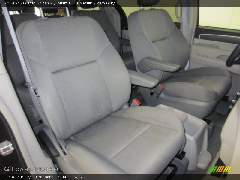 Atlantis Blue Metallic / Aero Grey 2009 Volkswagen Routan SE