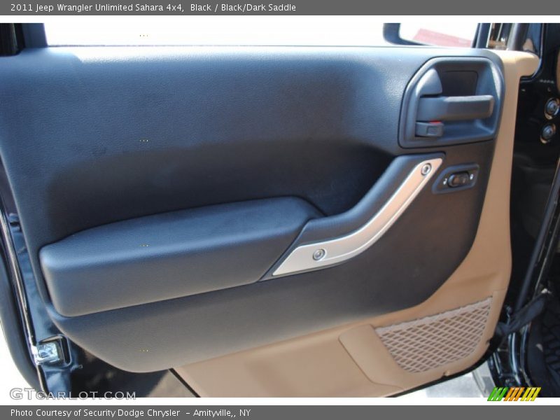 Black / Black/Dark Saddle 2011 Jeep Wrangler Unlimited Sahara 4x4