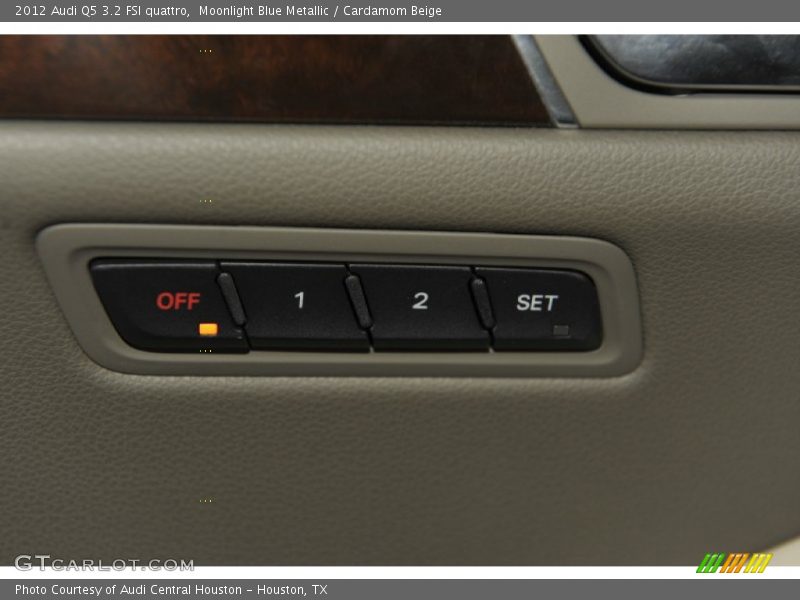 Moonlight Blue Metallic / Cardamom Beige 2012 Audi Q5 3.2 FSI quattro