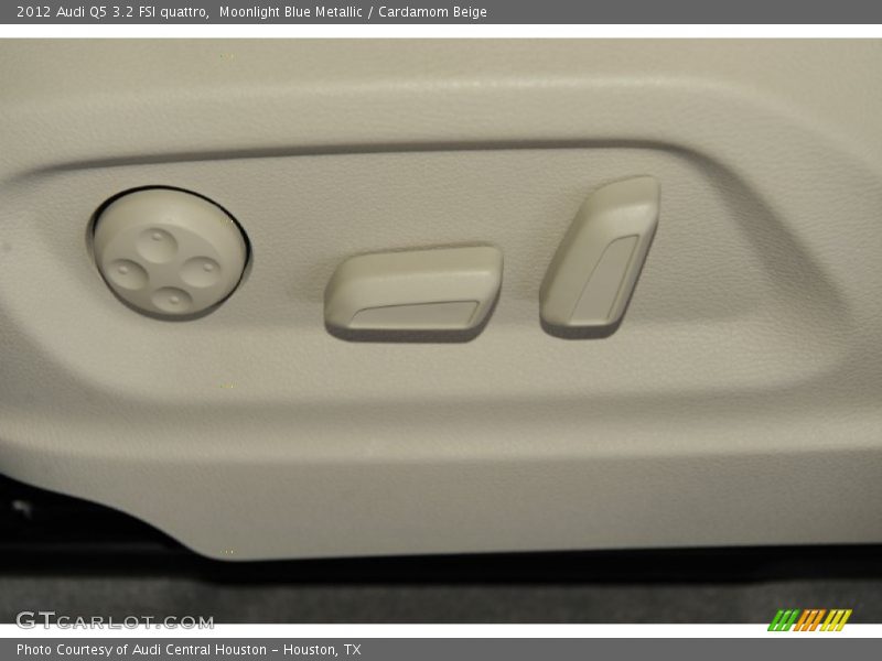 Controls of 2012 Q5 3.2 FSI quattro
