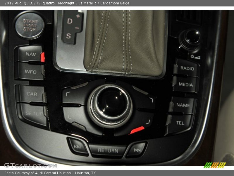 Controls of 2012 Q5 3.2 FSI quattro
