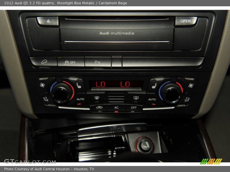 Controls of 2012 Q5 3.2 FSI quattro