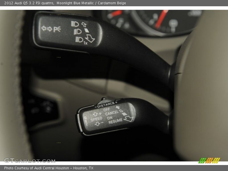 Controls of 2012 Q5 3.2 FSI quattro