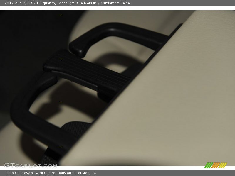 Moonlight Blue Metallic / Cardamom Beige 2012 Audi Q5 3.2 FSI quattro