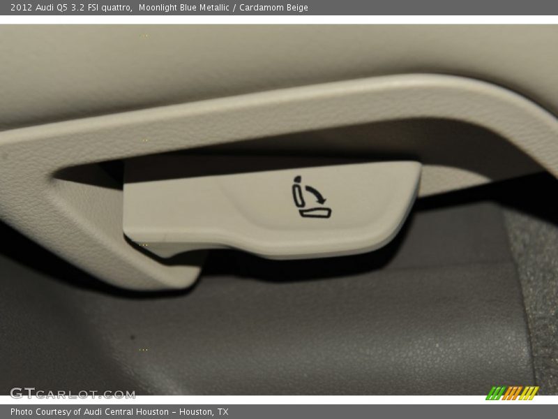Moonlight Blue Metallic / Cardamom Beige 2012 Audi Q5 3.2 FSI quattro