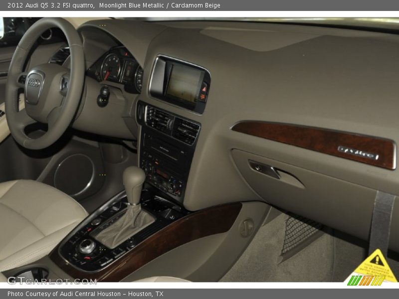 Moonlight Blue Metallic / Cardamom Beige 2012 Audi Q5 3.2 FSI quattro