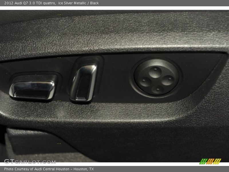 Ice Silver Metallic / Black 2012 Audi Q7 3.0 TDI quattro