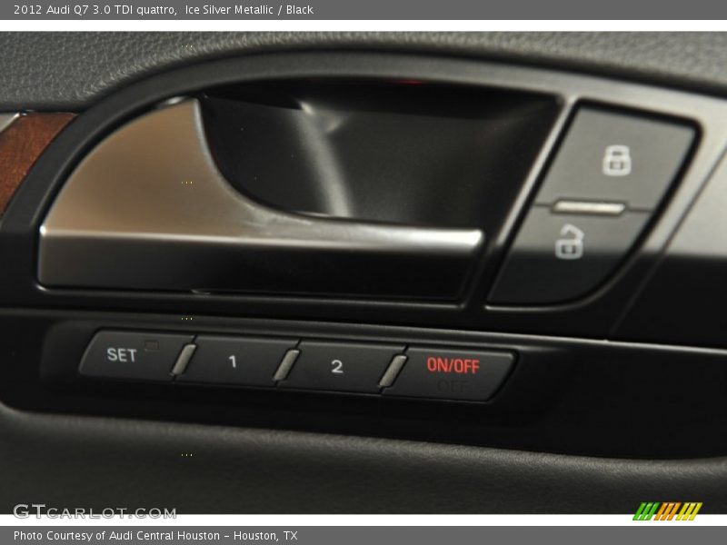 Ice Silver Metallic / Black 2012 Audi Q7 3.0 TDI quattro