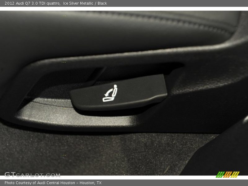 Ice Silver Metallic / Black 2012 Audi Q7 3.0 TDI quattro