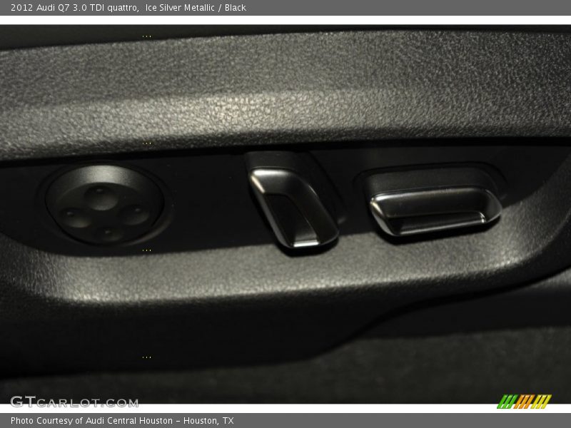 Ice Silver Metallic / Black 2012 Audi Q7 3.0 TDI quattro