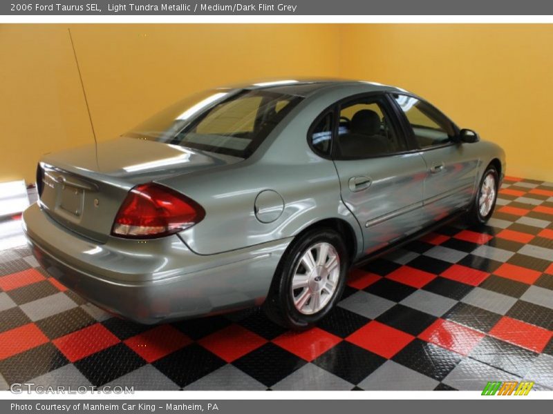 Light Tundra Metallic / Medium/Dark Flint Grey 2006 Ford Taurus SEL
