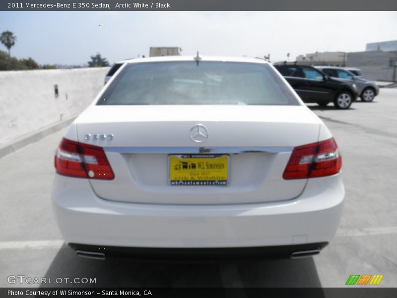 Arctic White / Black 2011 Mercedes-Benz E 350 Sedan