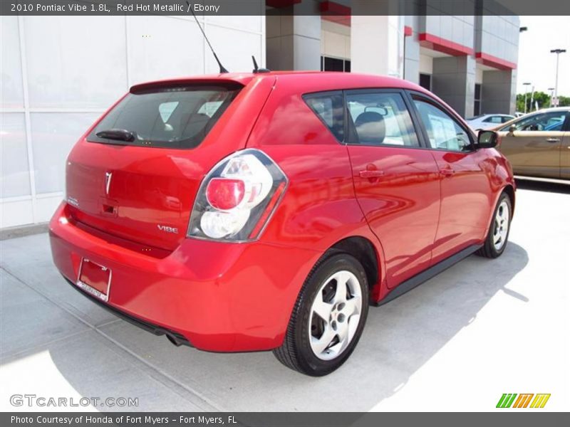 Red Hot Metallic / Ebony 2010 Pontiac Vibe 1.8L