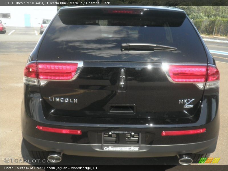 Tuxedo Black Metallic / Charcoal Black 2011 Lincoln MKX AWD