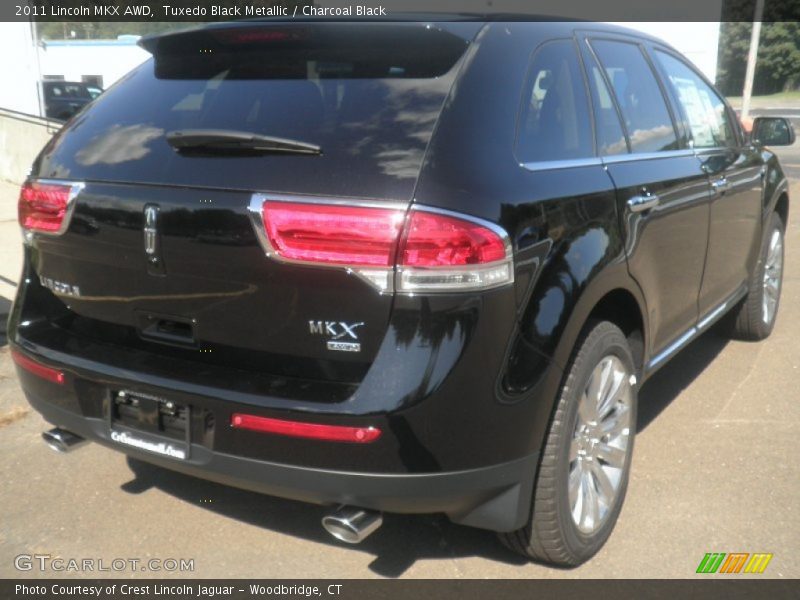 Tuxedo Black Metallic / Charcoal Black 2011 Lincoln MKX AWD