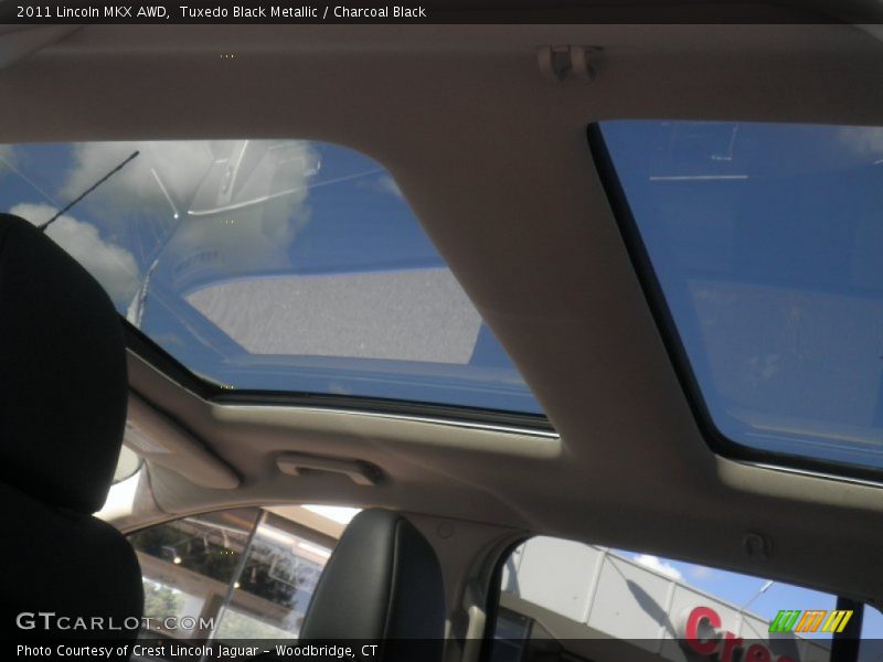 Tuxedo Black Metallic / Charcoal Black 2011 Lincoln MKX AWD