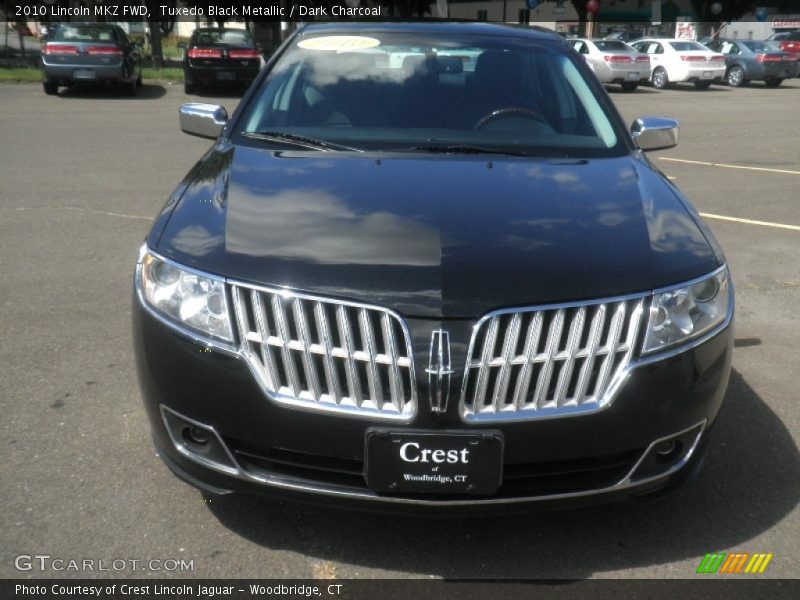 Tuxedo Black Metallic / Dark Charcoal 2010 Lincoln MKZ FWD