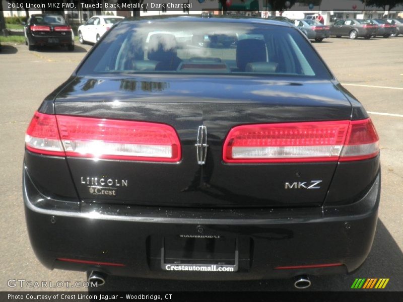 Tuxedo Black Metallic / Dark Charcoal 2010 Lincoln MKZ FWD