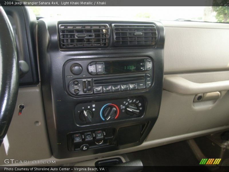 Light Khaki Metallic / Khaki 2004 Jeep Wrangler Sahara 4x4