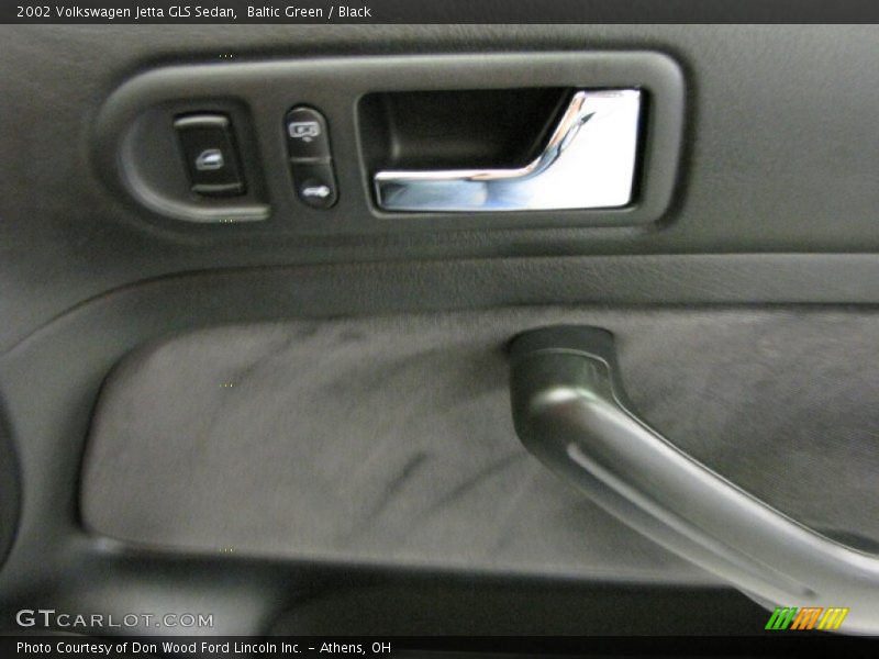 Baltic Green / Black 2002 Volkswagen Jetta GLS Sedan
