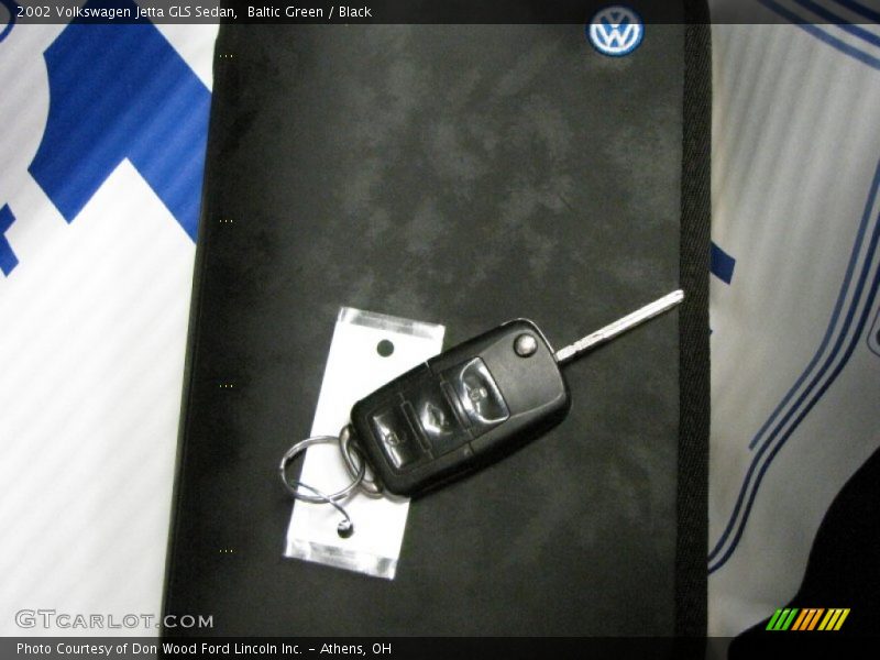 Baltic Green / Black 2002 Volkswagen Jetta GLS Sedan