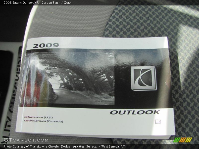 Carbon Flash / Gray 2008 Saturn Outlook XR
