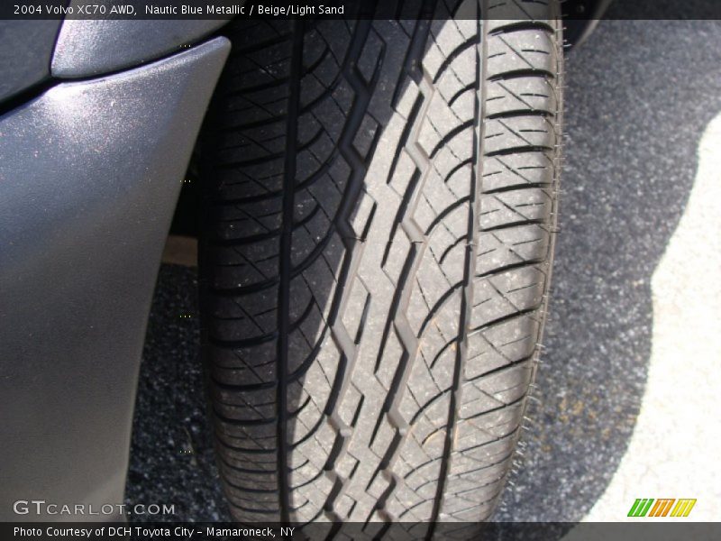 Nautic Blue Metallic / Beige/Light Sand 2004 Volvo XC70 AWD