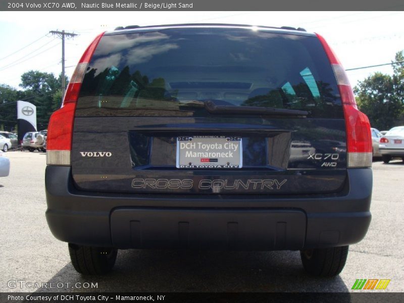 Nautic Blue Metallic / Beige/Light Sand 2004 Volvo XC70 AWD