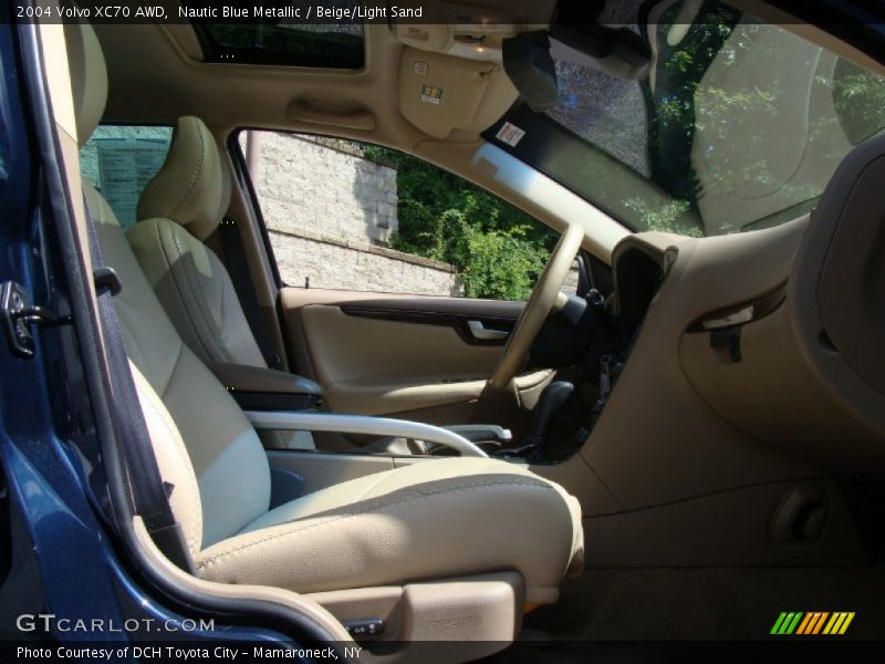 Nautic Blue Metallic / Beige/Light Sand 2004 Volvo XC70 AWD