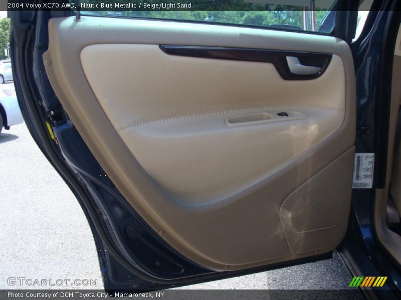 Nautic Blue Metallic / Beige/Light Sand 2004 Volvo XC70 AWD