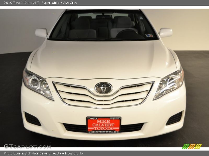 Super White / Ash Gray 2010 Toyota Camry LE
