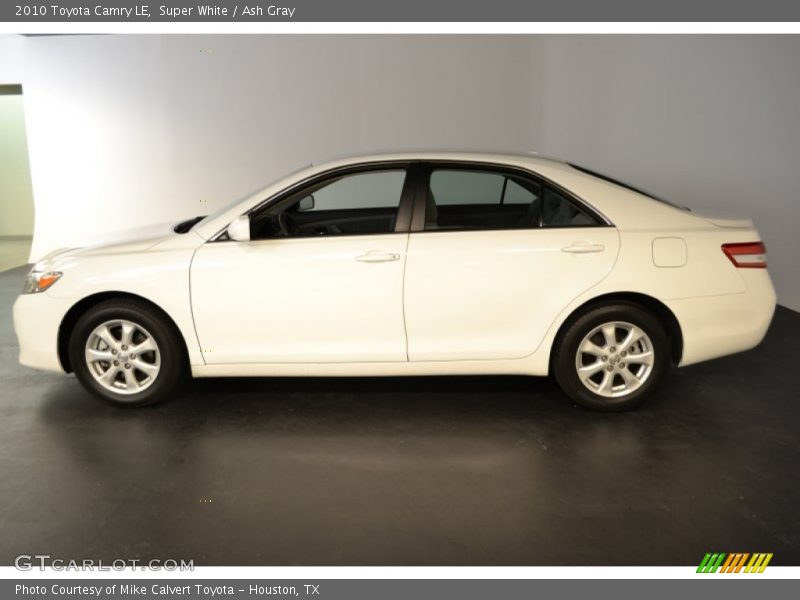 Super White / Ash Gray 2010 Toyota Camry LE