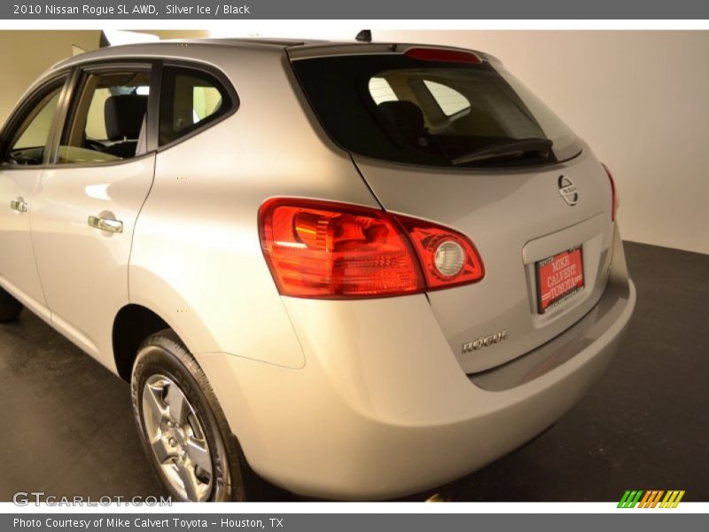 Silver Ice / Black 2010 Nissan Rogue SL AWD