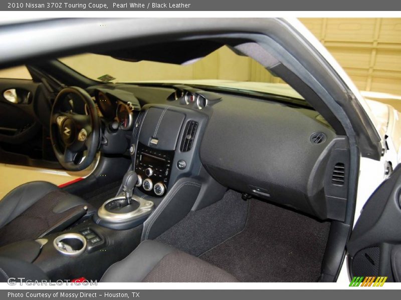 Pearl White / Black Leather 2010 Nissan 370Z Touring Coupe