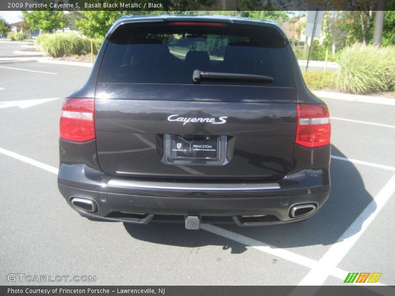 Basalt Black Metallic / Black 2009 Porsche Cayenne S