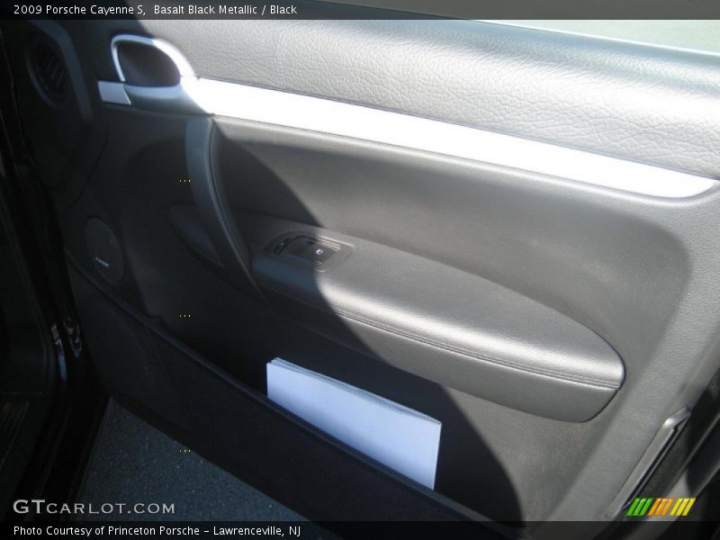 Basalt Black Metallic / Black 2009 Porsche Cayenne S