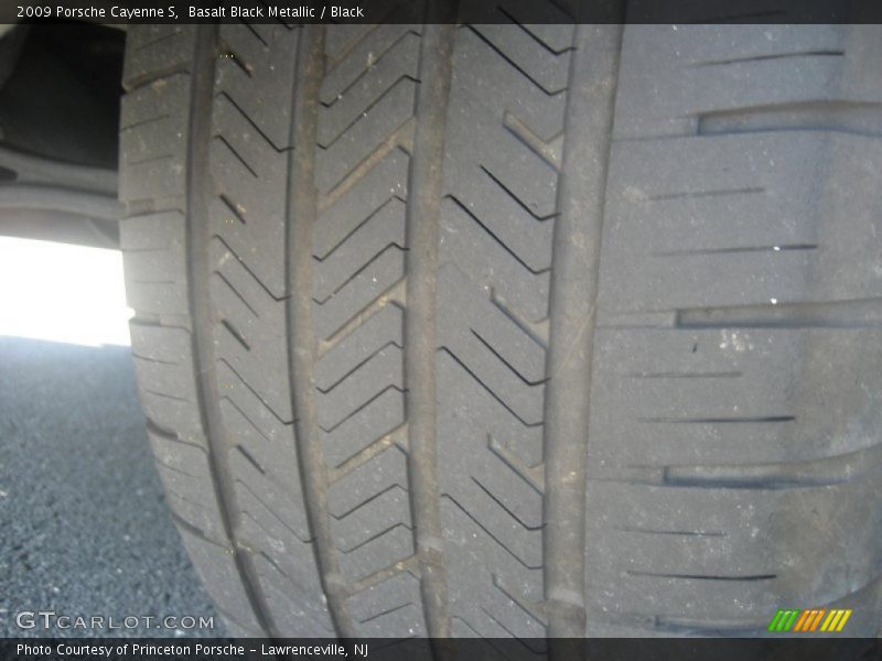 Basalt Black Metallic / Black 2009 Porsche Cayenne S