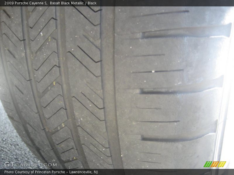 Basalt Black Metallic / Black 2009 Porsche Cayenne S