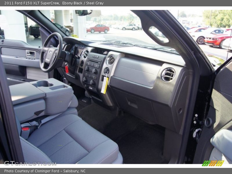 Ebony Black / Steel Gray 2011 Ford F150 XLT SuperCrew